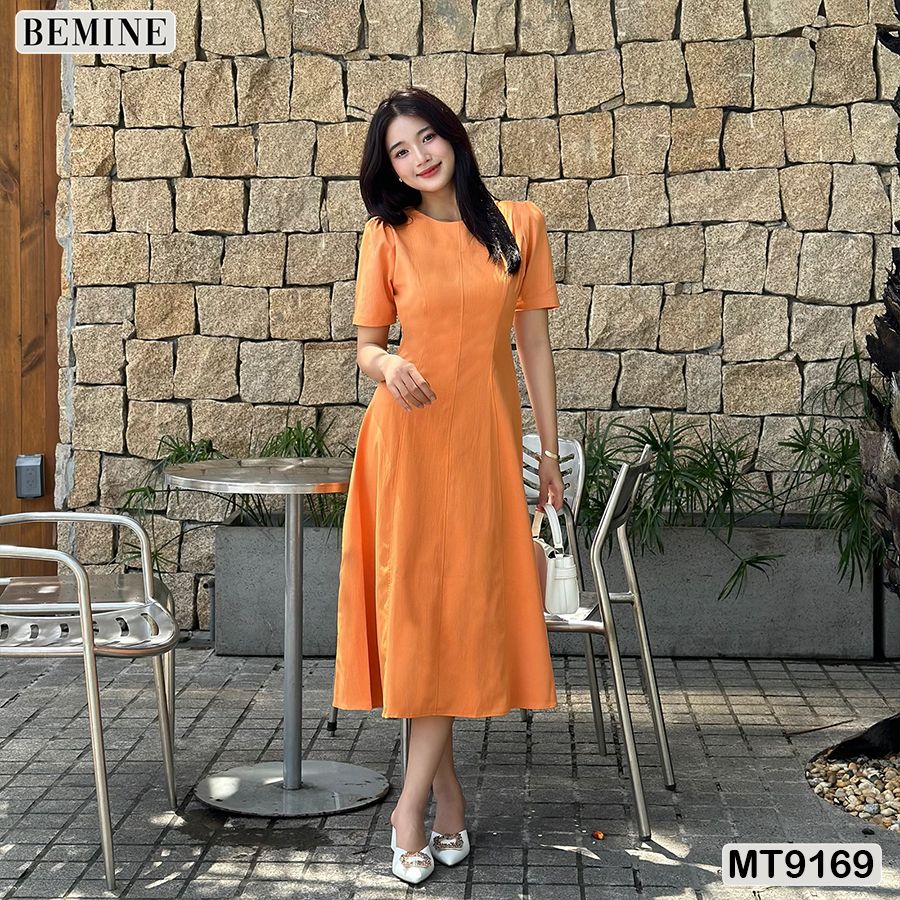 Đầm thiết kế cổ tròn dáng xòe dài MT9169