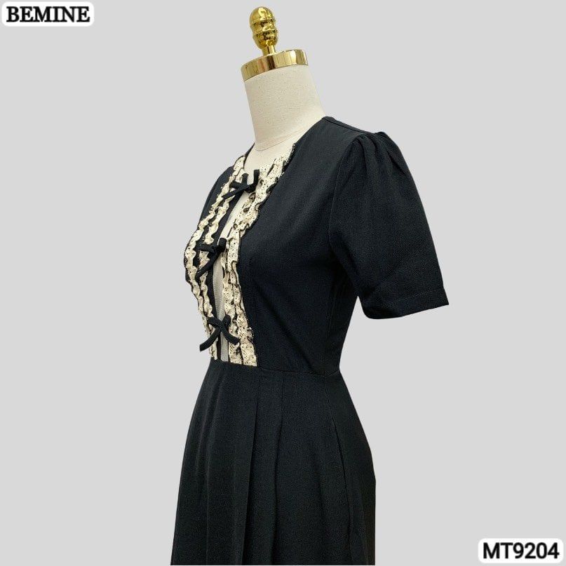 Đầm thiết kế cổ tròn phối ren đính nơ dáng chữ A MT9204