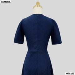 Đầm thiết kế cổ tròn đính nút dáng xếp ly MT9285