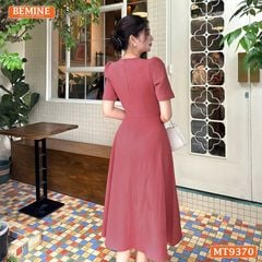 Đầm thiết kế cổ tròn xẻ V đính nơ dáng chữ A MT9370