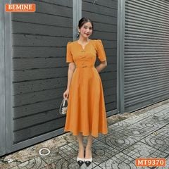 Đầm thiết kế cổ tròn xẻ V đính nơ dáng chữ A MT9370