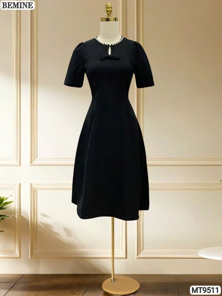 Đầm thiết kế BEMINE cổ tròn viền ngọc dáng chữ A phù hợp đi chơi, đi dạo phố-MT9511