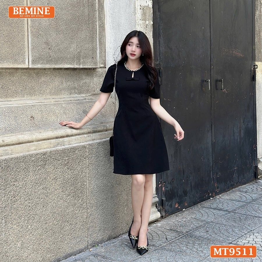 Đầm thiết kế BEMINE cổ tròn viền ngọc dáng chữ A phù hợp đi chơi, đi dạo phố-MT9511