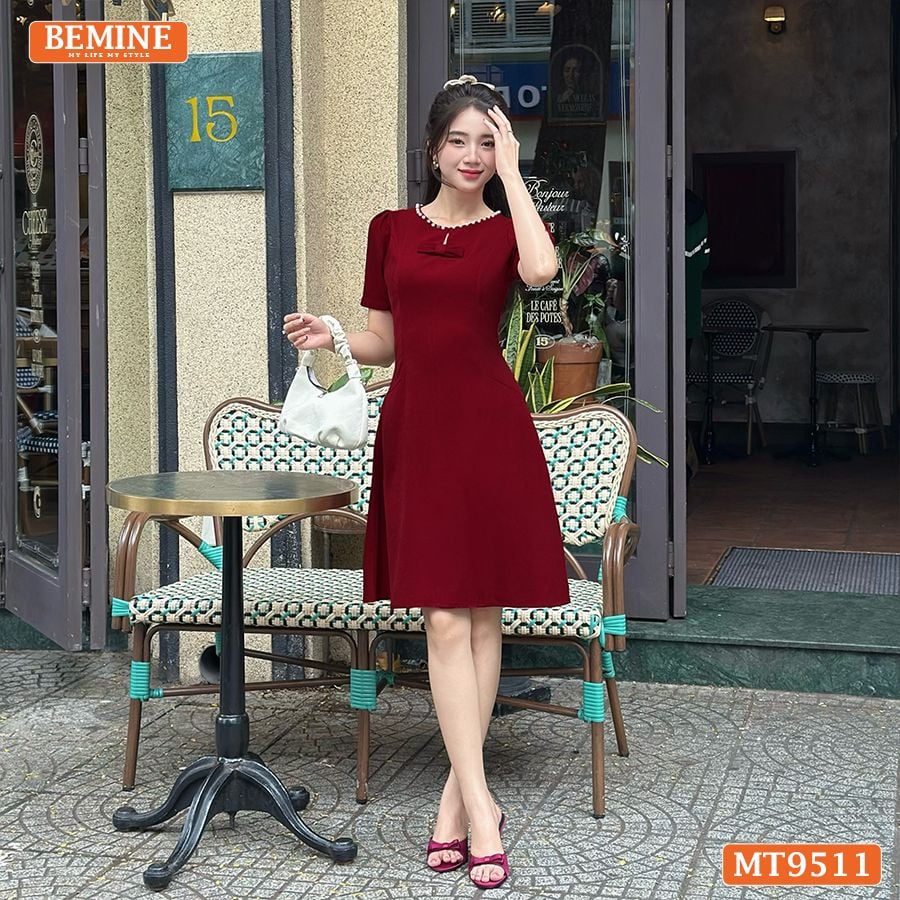 Đầm thiết kế BEMINE cổ tròn viền ngọc dáng chữ A phù hợp đi chơi, đi dạo phố-MT9511