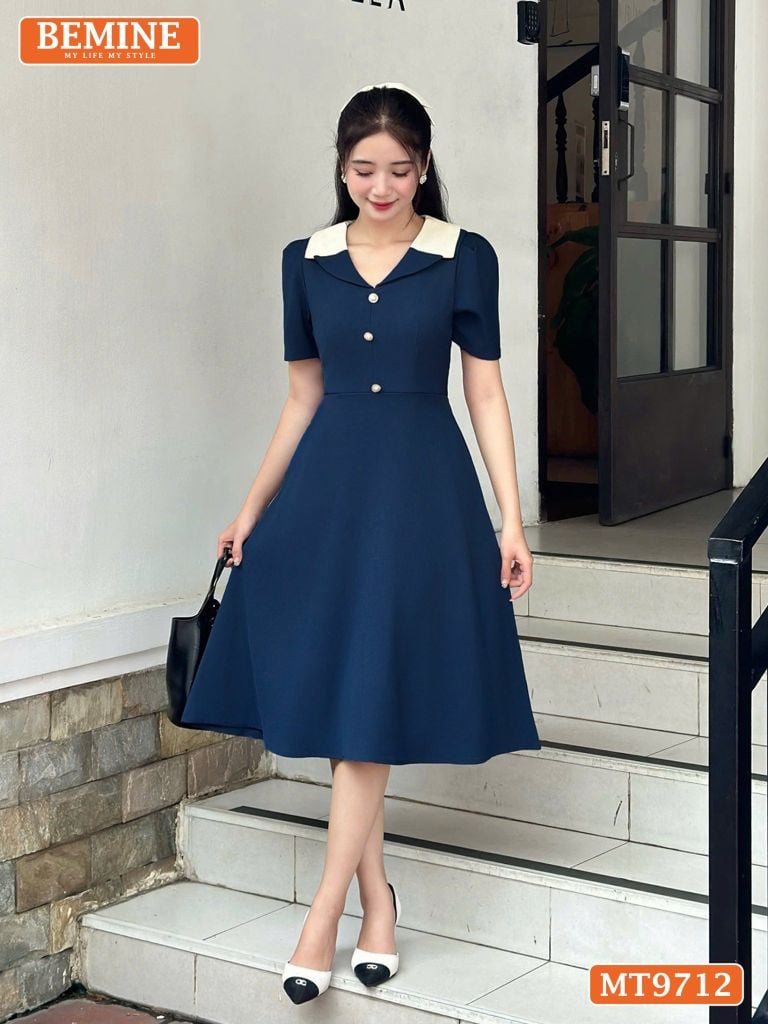 Đầm thiết kế BEMINE cổ kiểu dáng chữ A có nút phù hợp đi làm, đi dạo phố-MT9712