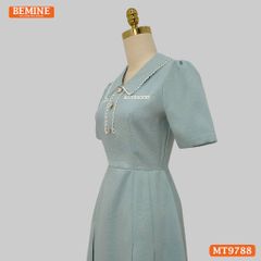 Đầm thiết kế BEMINE cổ sen viền ren dáng A xòe đính nút phù hợp đi chơi, đi dạo phố-MT9788