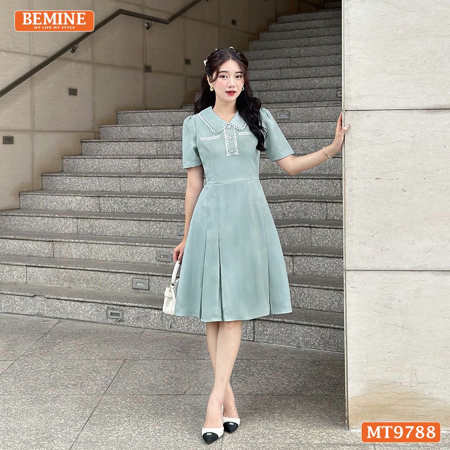 Đầm thiết kế BEMINE cổ sen viền ren dáng A xòe đính nút phù hợp đi chơi, đi dạo phố-MT9788