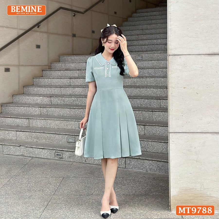 Đầm thiết kế BEMINE cổ sen viền ren dáng A xòe đính nút phù hợp đi chơi, đi dạo phố-MT9788