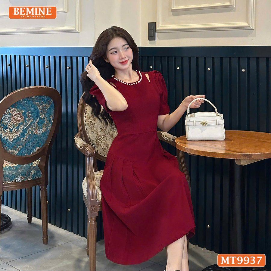 Đầm thiết kế BEMINE cổ tròn viền ngọc khoét vai dáng dài tay phồng phù hợp đi chơi, đi tiệc-MT9937