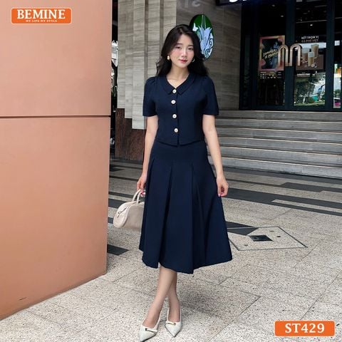Set BEMINE áo cổ đức đính cúc chân váy dáng xếp ly dài ST429