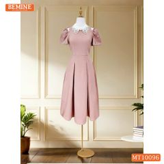 Đầm thiết kế BEMINE cổ ren khoét vai tay phồng dáng chữ A phù hợp đi làm-MT10096