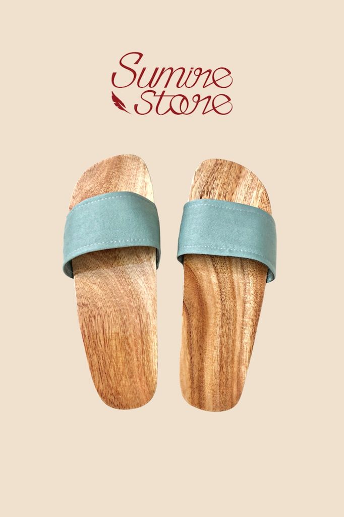 Guốc gỗ bọc vải Yên Phụng