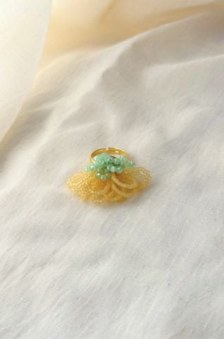 Nhẫn NH-004 pháo hoa vàng phối xanh cốm nhạt