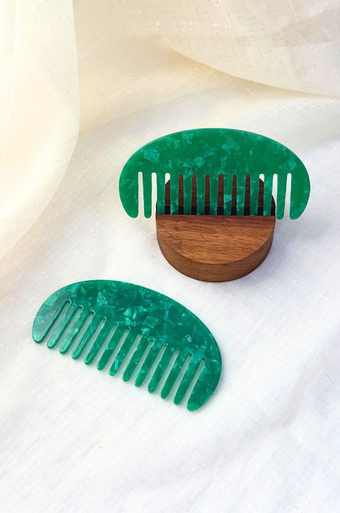 Lược nhựa họa tiết vân đá