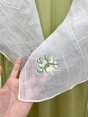 Khăn tơ thêu Châu Hoa