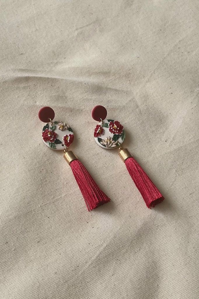 Hoa tai DN146 Đất nung mẫu đơn đỏ tua rua