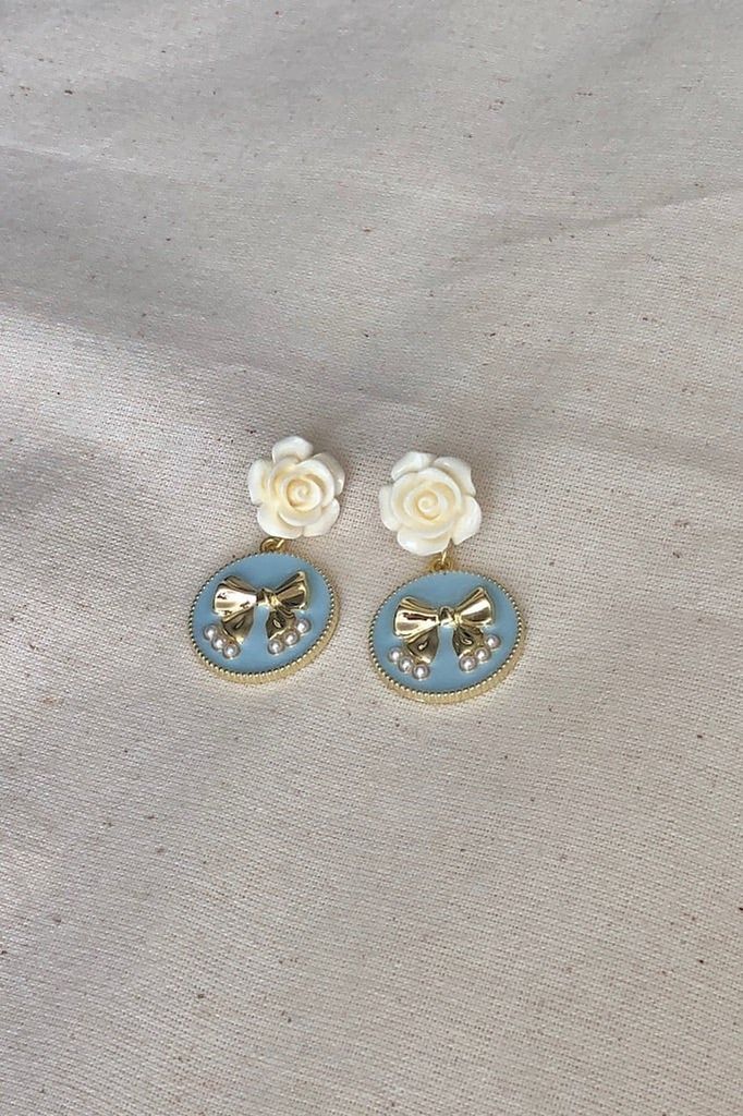 Hoa tai D2014 Hoa tai hoa hồng kem phối miếng tròn xanh biển