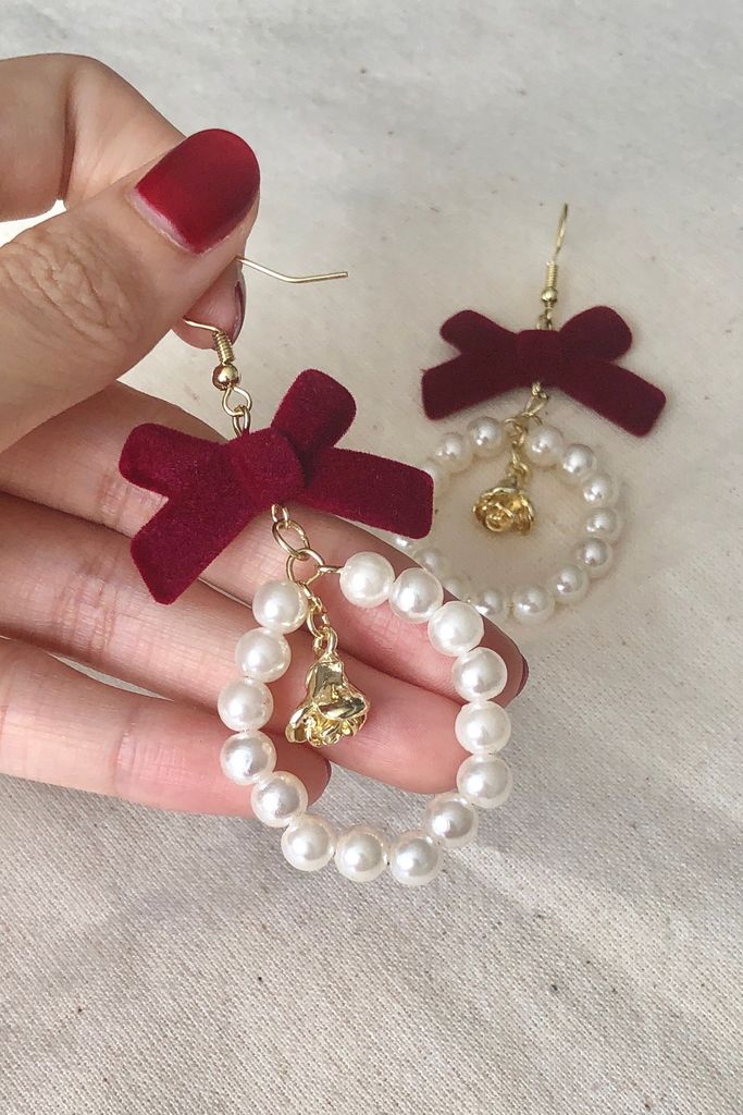 Hoa tai D2017 Hoa tai nơ đỏ đô vòng ngọc