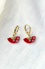 Hoa tai NK-147 quạt đỏ hoa trắng nhỏ