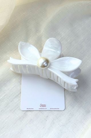 Kẹp tóc KE-084 hoa 3 cánh lớn hạt ngọc trai - trắng