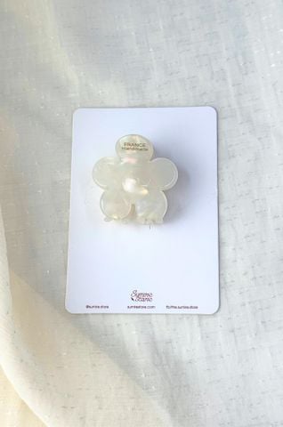 Kẹp tóc KE-083 hoa nhựa 5 cánh nhỏ - trắng gạo