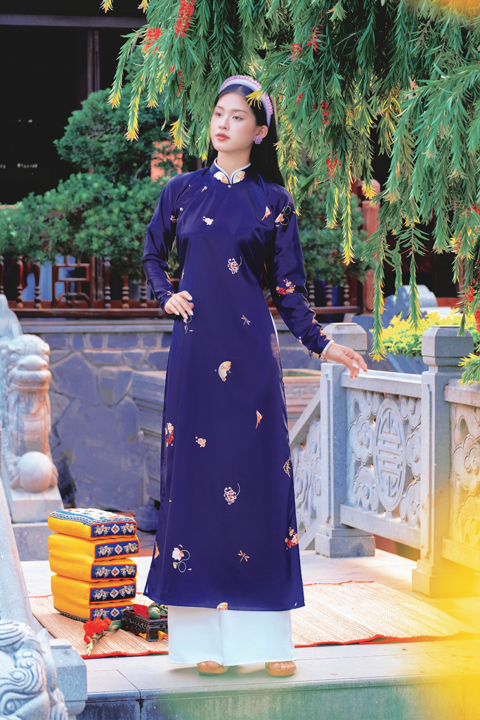 Áo dài tay chẽn Ỷ Xuân Phong - Xanh ánh tím
