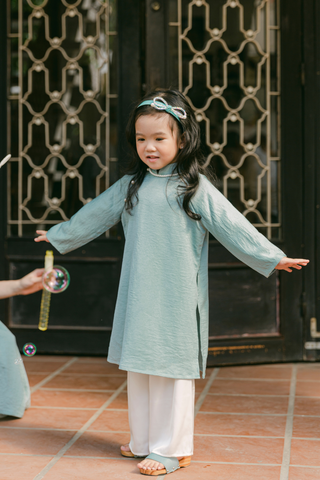Áo dài Dáng xưa Yên Phụng BÉ - Xanh ngọc nhạt