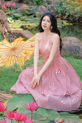 Đầm cổ yếm Xuân Nhạn - Hồng tơ thêu hoa