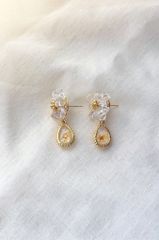 Hoa tai NK-191 hoa trắng phối đá bầu dục hoa trong