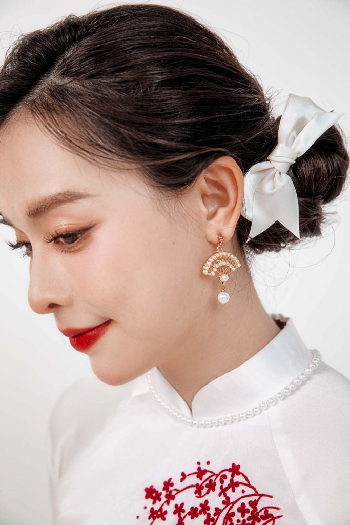 Kẹp tóc KE-038 nơ nhỏ trắng kem