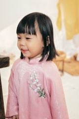 Áo dài Dáng xưa Thêu tay Mùa Vui - Hồng lavender - phiên bản Bé gái