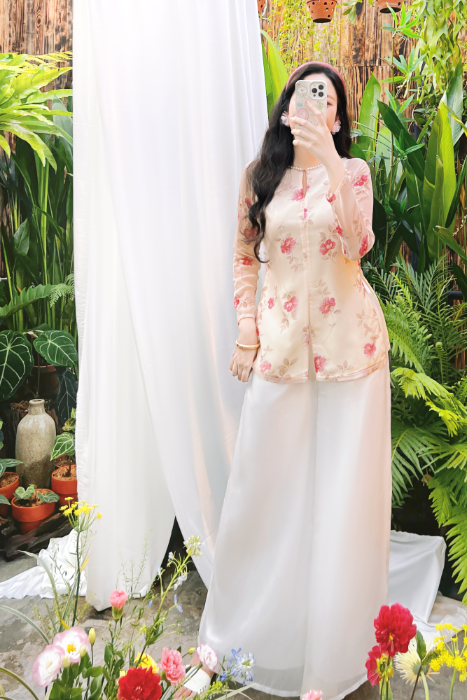 Áo bà ba Cách tân Út Hoa - Kem hoa hồng