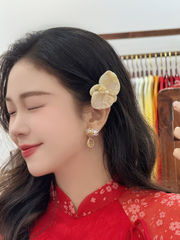 Áo dài Dáng suôn Cảnh Hoa Xuân - Đỏ hoa rơi nhỏ