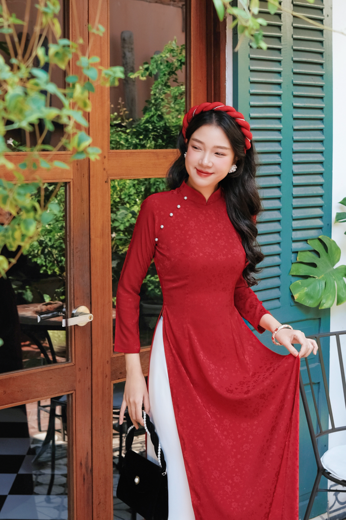 Áo dài Truyền thống Gấm Khuê Gia - Đỏ hoa rơi