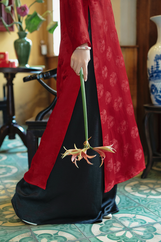 Áo dài lụa tơ tằm Tay chẽn Phúc Châu - Đỏ ổ sen