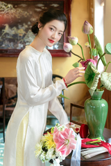 Áo dài Lụa tơ tằm Phúc Lan - Trắng cúc sen
