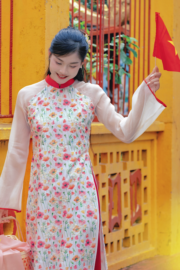 Áo dài dáng suôn Sớm Xuân - Trắng hoa pastel