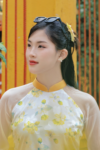 Áo dài dáng suôn Sớm Xuân - Trắng hoa mai xanh