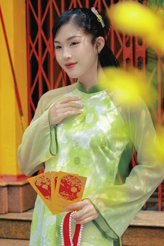 Áo dài dáng suôn Sớm Xuân - Xanh hoa mai xanh