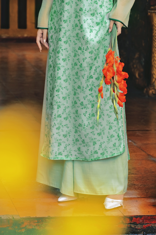 Áo dài dáng suôn Sớm Xuân - Xanh lá hoa nhỏ