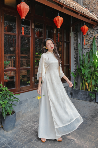 Áo dài gấm dáng suôn Yên Cảnh - Kem hoa