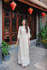 Áo dài gấm dáng suôn Yên Cảnh - Kem hoa