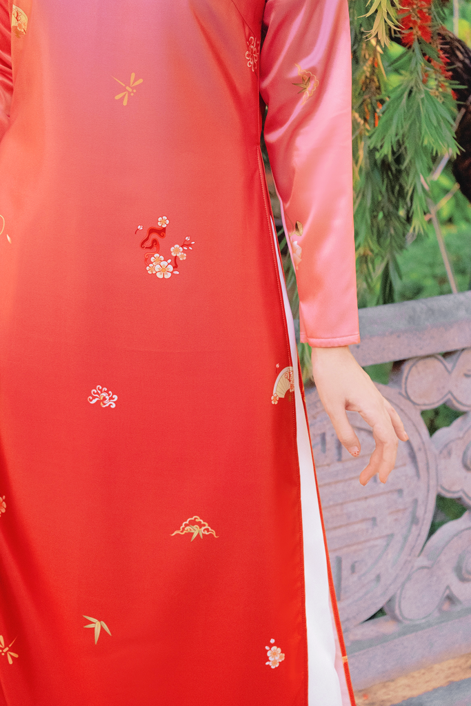 Áo dài tay chẽn Ỷ Xuân Phong - Chuyển màu hồng đỏ