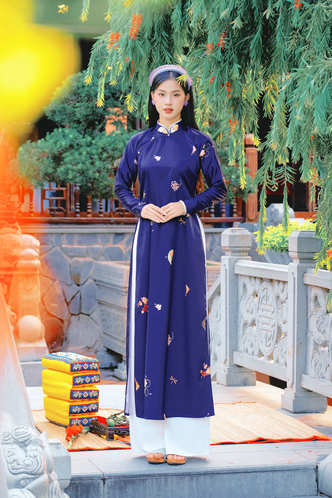 Áo dài tay chẽn Ỷ Xuân Phong - Xanh ánh tím