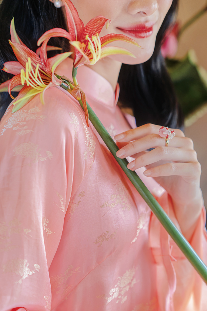 Áo dài lụa tơ tằm Dáng suôn Phúc Hoa - Hồng hoa cúc