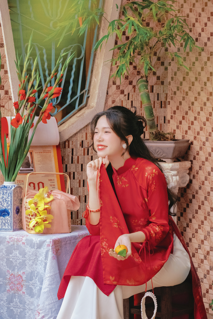 Áo dài cách tân Xuân Y - Lựu đỏ râm bụt