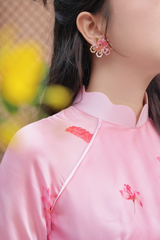 Áo dài cách tân Xuân Y - Sen hồng pháo nổ