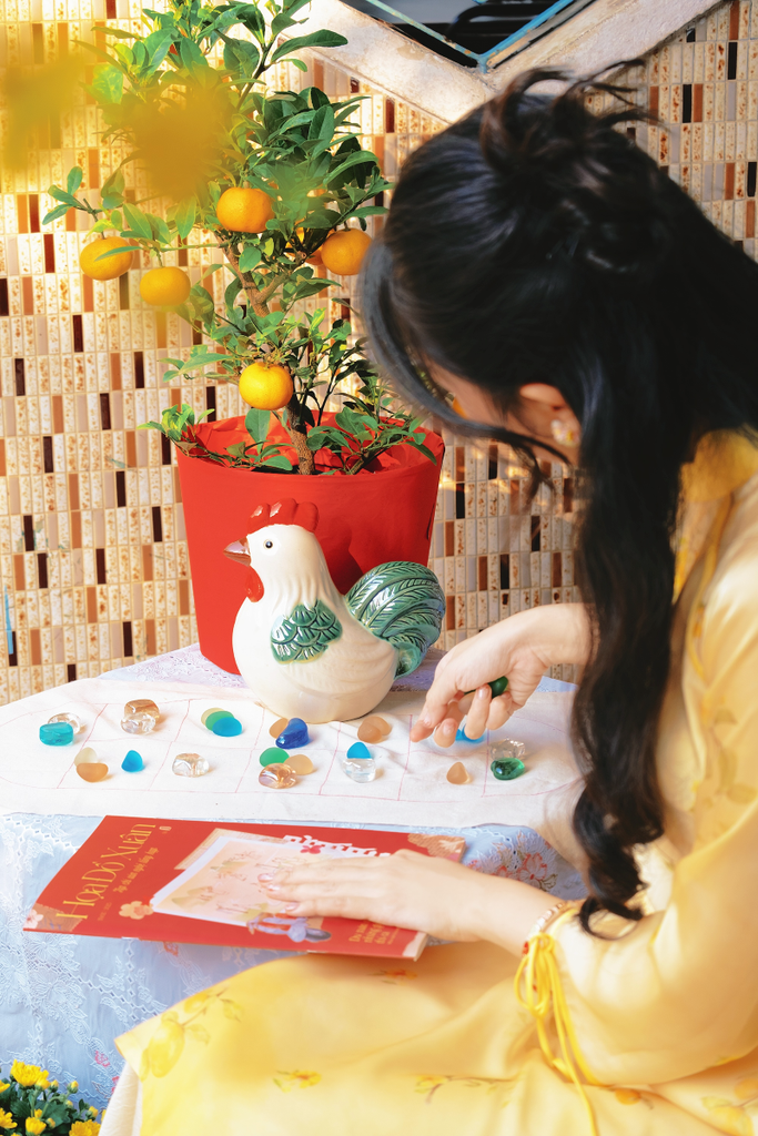 Áo dài cách tân Xuân Y - Thị vàng mai nở