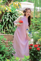 Áo dài linen Thanh Cẩm cổ đứng
