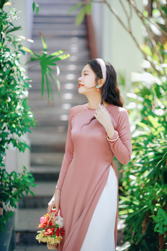 Áo dài Dáng suôn cổ tròn Thi Hạ - Hồng vỏ đỗ
